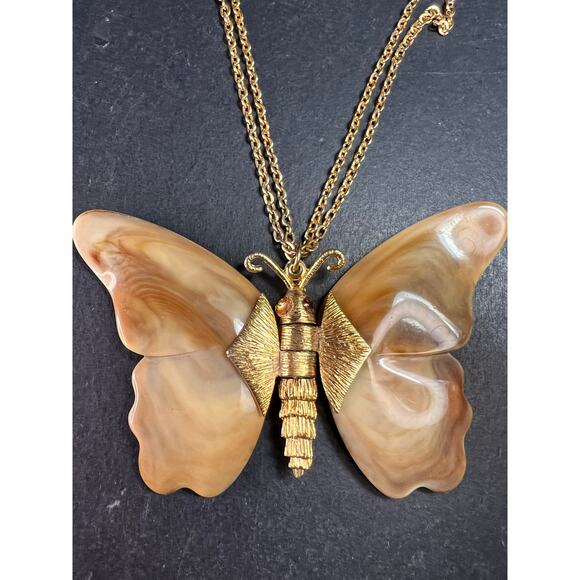 Vintage 70s Articulated Butterfly Necklace | Root Beer Marbled Wings 26" - Picture 1 of 13